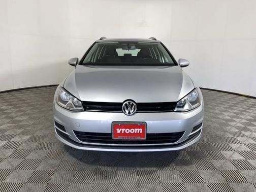 Photo 4 of 18 of 2016 Volkswagen Golf SportWagen S