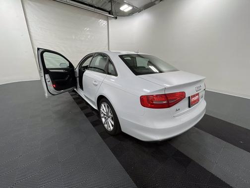 Photo 3 of 18 of 2016 Audi A4 2.0T Premium quattro