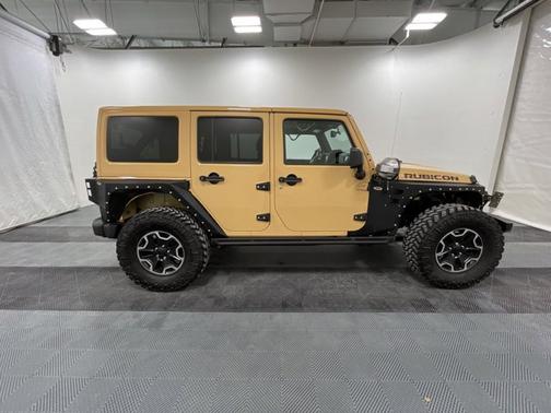 Photo 5 of 17 of 2014 Jeep Wrangler Unlimited Rubicon X