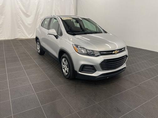 Photo 5 of 18 of 2017 Chevrolet Trax LS