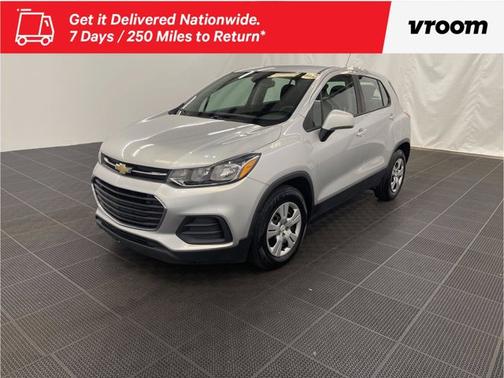 Photo 1 of 18 of 2017 Chevrolet Trax LS