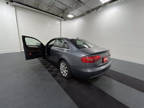 Photo 3 of 18 of 2013 Audi A4 2.0T Premium quattro