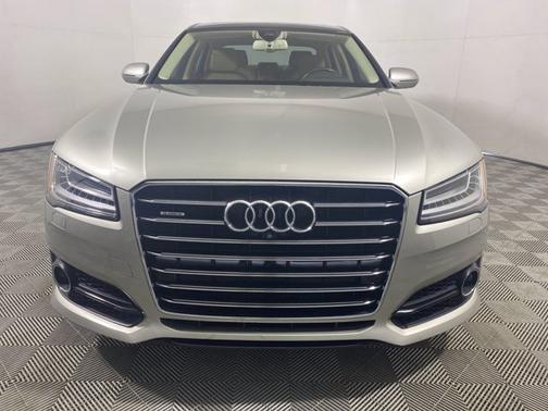 Photo 4 of 19 of 2017 Audi A8 3.0T quattro