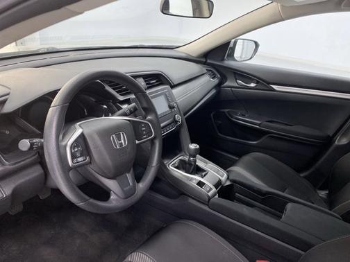 Photo 3 of 19 of 2018 Honda Civic LX