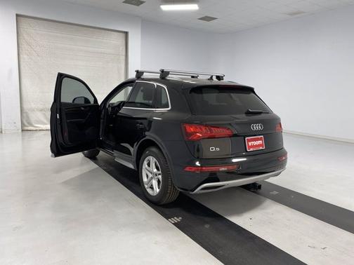 Photo 3 of 17 of 2019 Audi Q5 Premium
