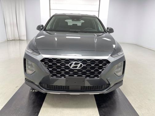 Photo 4 of 18 of 2020 Hyundai Santa Fe SE 2.4