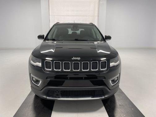 Photo 4 of 17 of 2018 Jeep Compass Limited