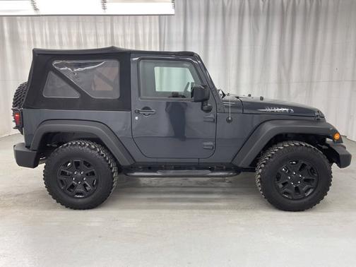 Photo 5 of 17 of 2017 Jeep Wrangler Willys Wheeler