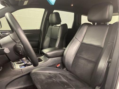 2018 Jeep Grand Cherokee Altitude for sale in Sheboygan, WI - image 8