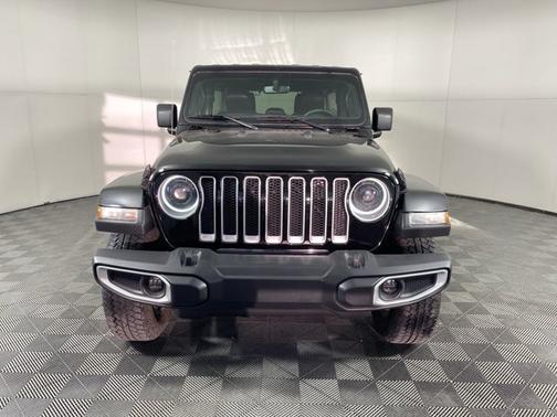 Photo 4 of 18 of 2018 Jeep Wrangler Unlimited Sahara