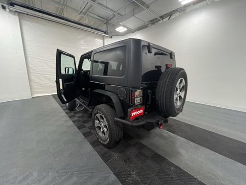 Photo 3 of 16 of 2012 Jeep Wrangler Sport