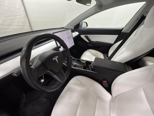 Photo 2 of 15 of 2019 Tesla Model 3 Long Range