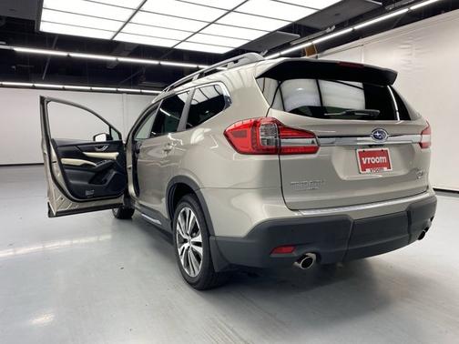Photo 3 of 19 of 2020 Subaru Ascent Limited 8-Passenger