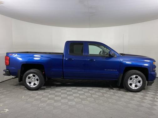 Photo 5 of 18 of 2019 Chevrolet Silverado 1500 2LT
