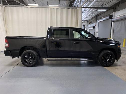 Photo 5 of 18 of 2020 RAM 1500 Big Horn