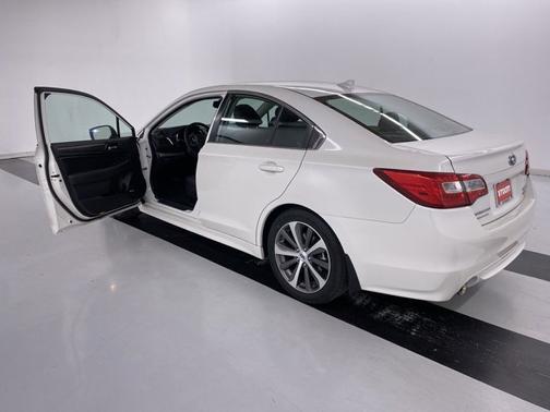 Photo 3 of 18 of 2016 Subaru Legacy 3.6R Limited