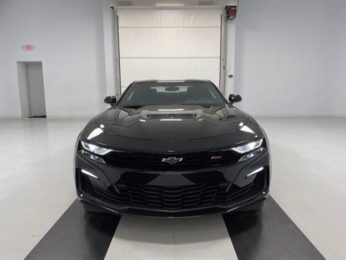 Photo 4 of 18 of 2020 Chevrolet Camaro 1SS
