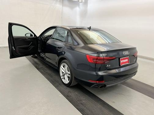 Photo 3 of 19 of 2017 Audi A4 Season of Audi Premium