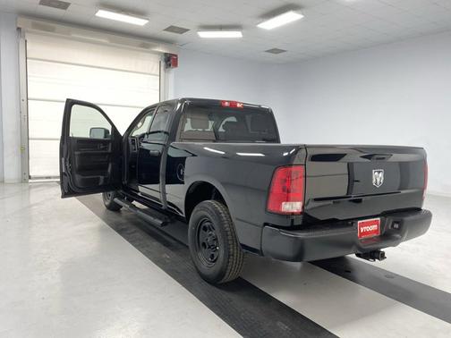 Photo 4 of 17 of 2020 RAM 1500 Tradesman