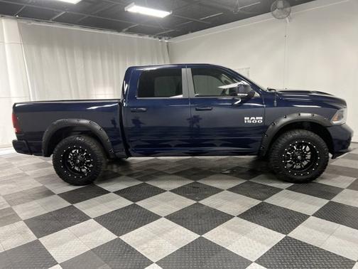 Photo 5 of 18 of 2015 RAM 1500 Sport