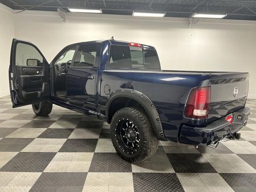 Photo 3 of 18 of 2015 RAM 1500 Sport