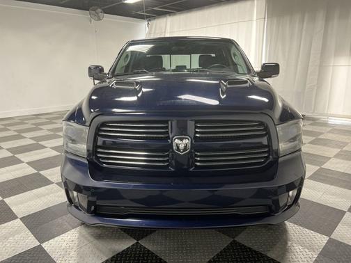 Photo 4 of 18 of 2015 RAM 1500 Sport