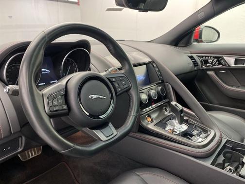 Photo 2 of 17 of 2017 Jaguar F-TYPE S