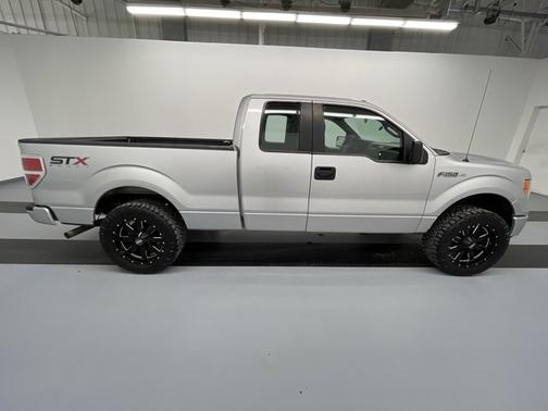 Photo 5 of 17 of 2014 Ford F-150 STX
