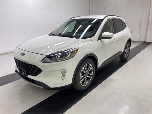 Photo 1 of 19 of 2020 Ford Escape SEL