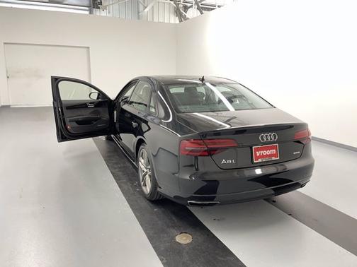 Photo 3 of 19 of 2017 Audi A8 3.0T
