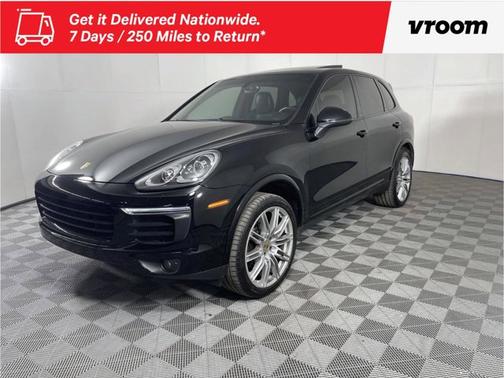 Photo 1 of 19 of 2017 Porsche Cayenne Platinum