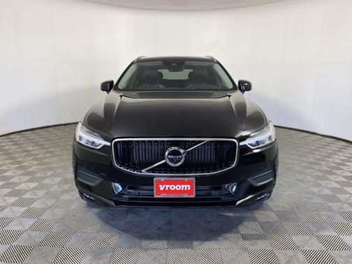Photo 4 of 19 of 2018 Volvo XC60 T6 Momentum