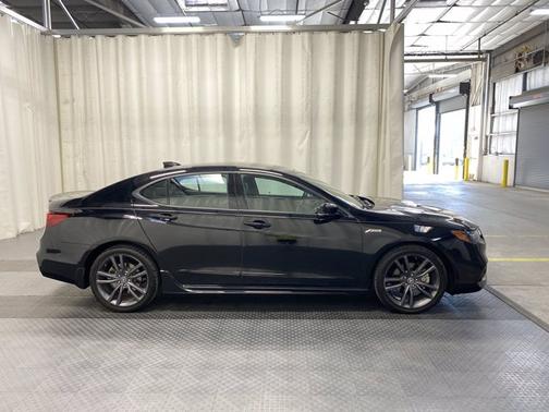 Photo 5 of 19 of 2018 Acura TLX V6 Tech