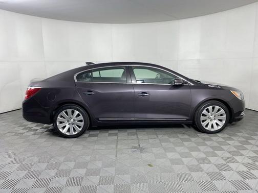 Photo 5 of 18 of 2015 Buick LaCrosse Premium I