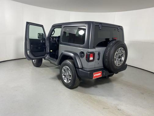 Photo 3 of 18 of 2018 Jeep Wrangler Sport