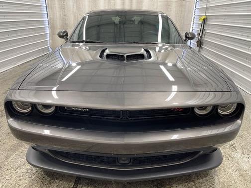 Photo 4 of 17 of 2015 Dodge Challenger R/T Scat Pack Shaker