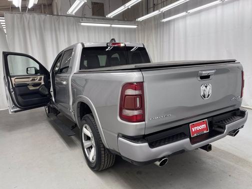 Photo 3 of 18 of 2019 RAM 1500 Limited