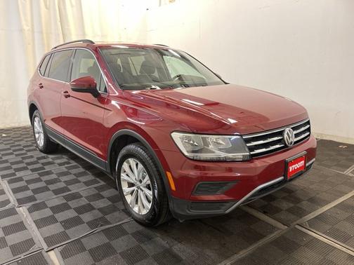 Photo 5 of 19 of 2019 Volkswagen Tiguan SE 4Motion