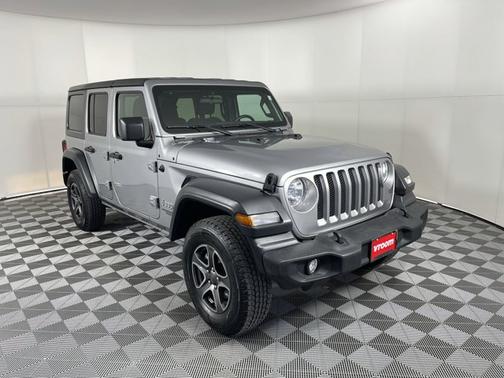 Photo 5 of 18 of 2018 Jeep Wrangler Unlimited Sport