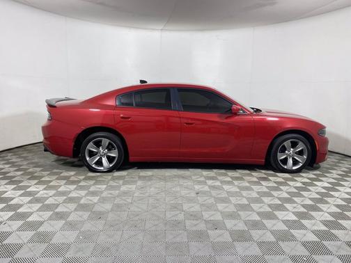 2016 Dodge Charger SE for sale in Omaha, NE - image 5
