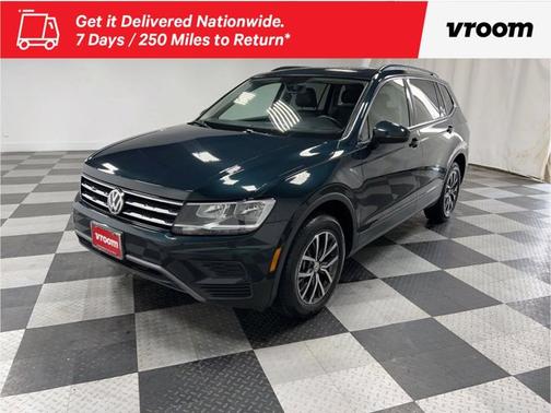 Photo 1 of 20 of 2019 Volkswagen Tiguan SE