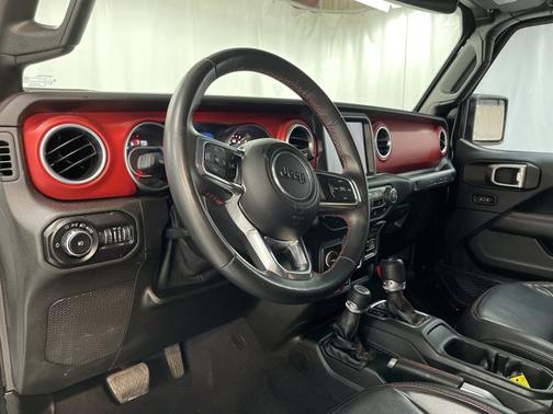 Photo 2 of 18 of 2018 Jeep Wrangler Unlimited Rubicon