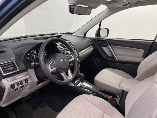 Photo 2 of 20 of 2018 Subaru Forester 2.5i Premium