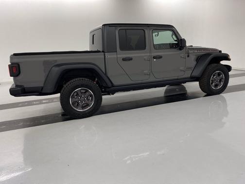 Photo 5 of 18 of 2020 Jeep Gladiator Rubicon