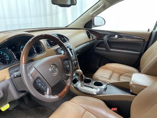 Photo 2 of 18 of 2015 Buick Enclave Premium