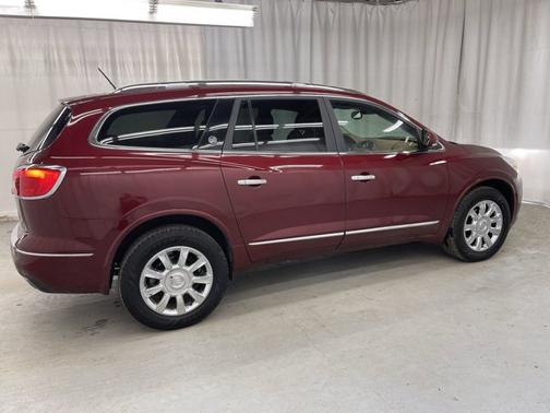 Photo 5 of 18 of 2015 Buick Enclave Premium