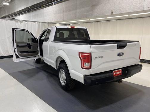 Photo 3 of 17 of 2017 Ford F-150 XLT
