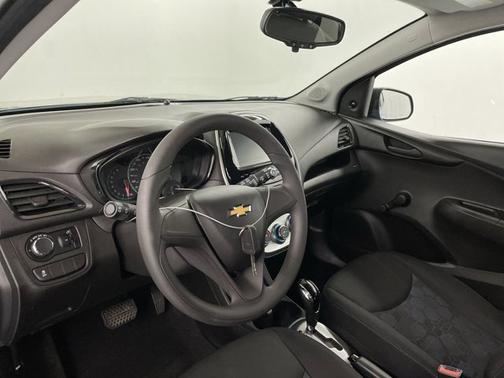 Photo 2 of 18 of 2018 Chevrolet Spark LS