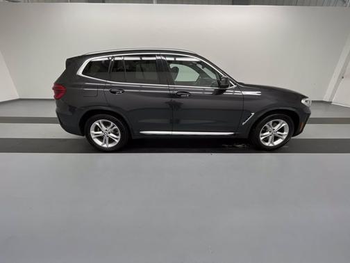 Photo 5 of 19 of 2018 BMW X3 xDrive30i