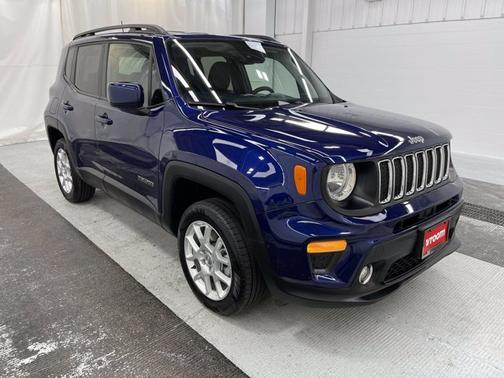 Photo 5 of 18 of 2021 Jeep Renegade Latitude